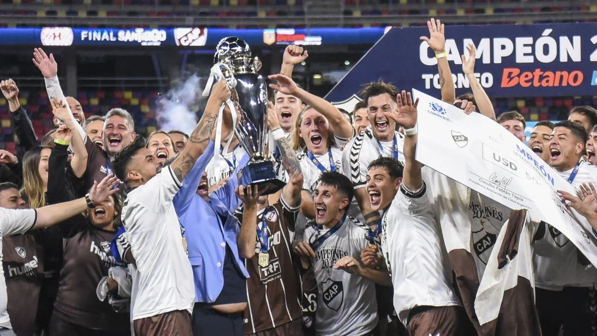 Platense Conquista la Primera División Argentina por Primera Vez en 120 Años